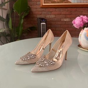 Badgley Mischka stunning heels size 7.5